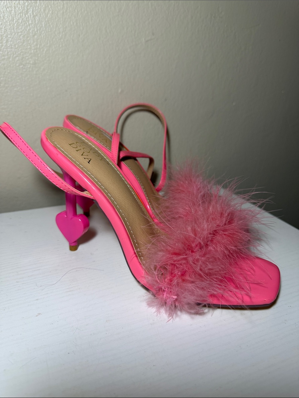 Diva Bright Pink Feathered Heart Heel Slingbacks